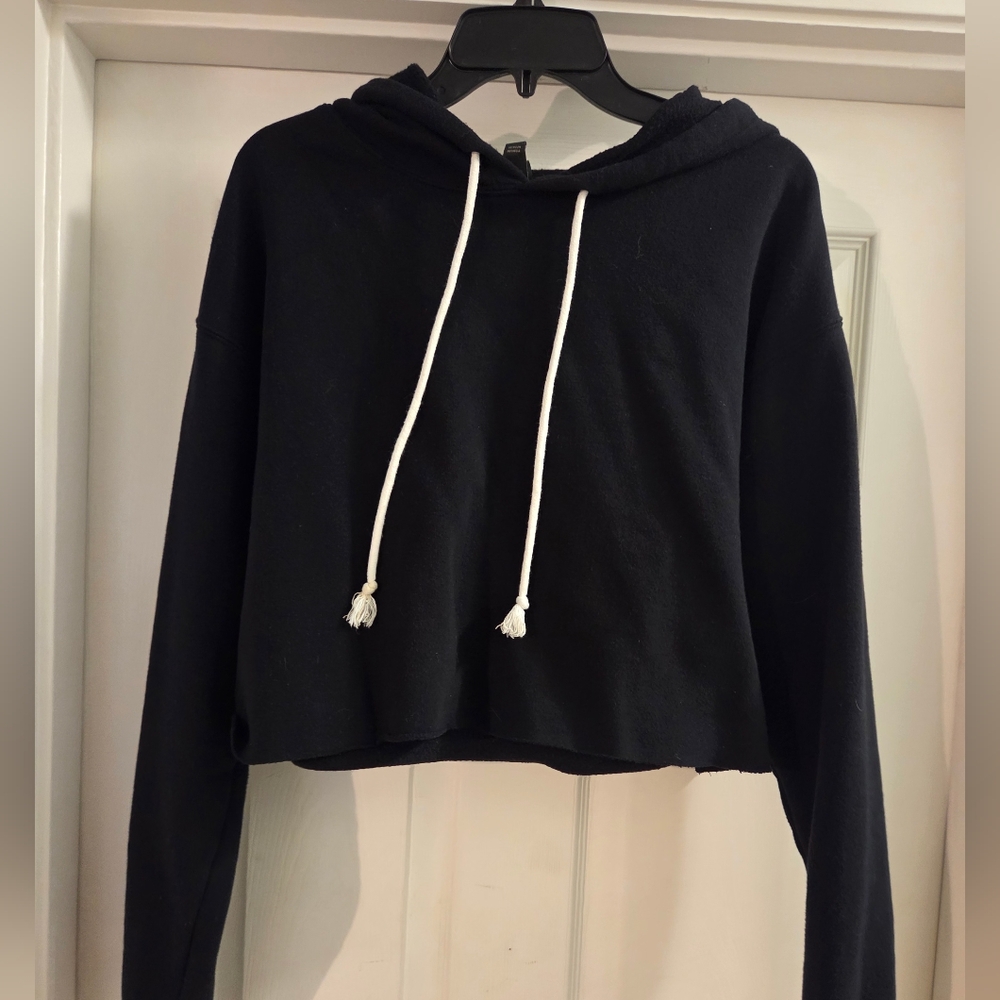Wild Fable Black Cropped Hoodie